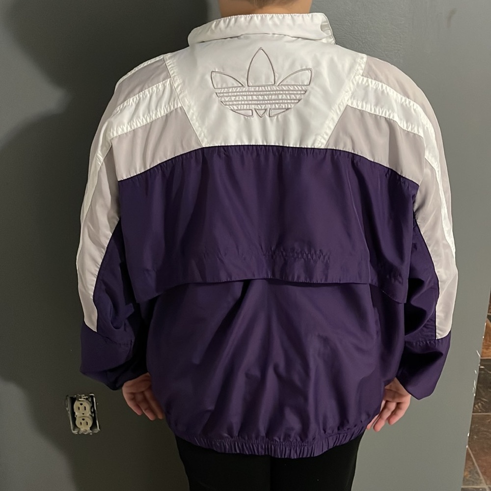 Vintage Adidas kids windbreaker jacket. Says large. Fits oversized or like a XL
